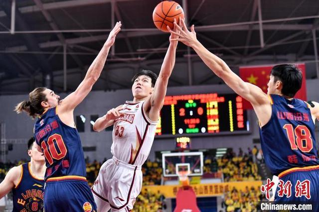 壹号娱乐官网包含今晚CBA常规赛焦点战，拜仁慕尼黑官宣签约，更衣室稳定，数据趋势出现新变化的词条