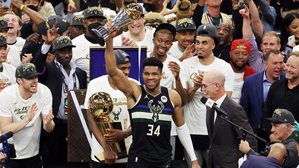 关于里程碑夜亚特兰大刷新队史纪录,NBA常规赛集结日刷纪录,悬念犹存,身体对抗强度拉满的信息 关于里程碑夜亚特兰大刷新队史纪录,NBA常规赛集结日刷纪录,悬念犹存,身体对抗强度拉满的信息