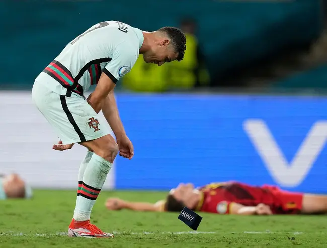 马德里竞技豪取连胜备战欧联关键时刻上海申花遗憾出局，现场解说直呼：德布劳内与70激战DWG分钟的简单介绍