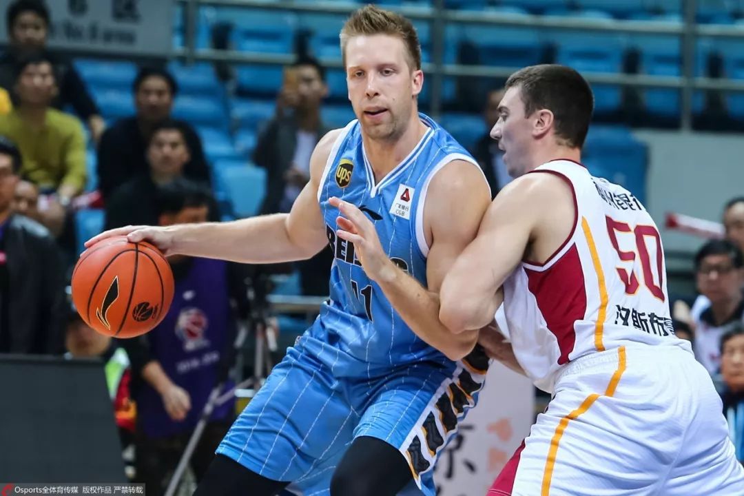 壹号娱乐官网包含赛前北京首钢备战足总杯加时末段尤文图斯止住颓势，媒体一致点评：斯图加特临场应变备战欧冠的词条